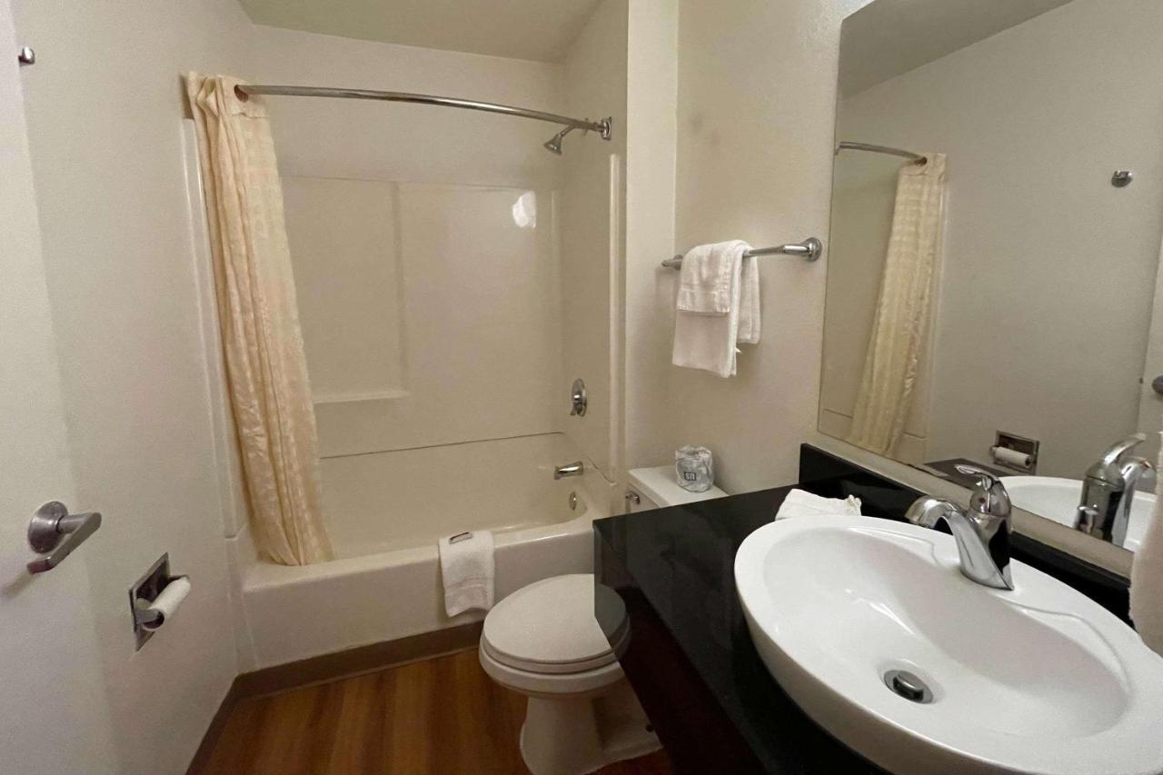 Travelodge By Wyndham Mi